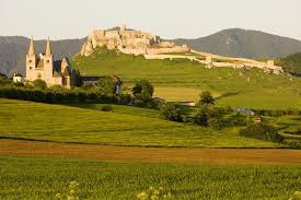 Even in such a small area, you'll find everything from natural treasures and historical monuments to rich folk culture and modern entertainment in the. Det Basta I Slovakien Om Tva Dagar 2021 Bratislava