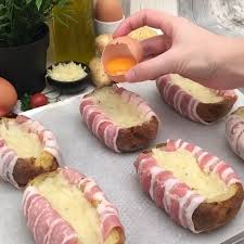 Recette La Pomme De Terre Au Plat Sur Chefclub Original Recette Recettes De Cuisine Cuisine Et Boissons Pommes De Terre Farcies