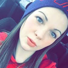 Amber Hillier's Instagram, Twitter & Facebook