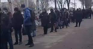 Из запорожья назначен новый рейс на море. Novosti Zaporozhya Zhiteli Goroda Vystaivayut Ocheredi Chtoby Sest V Marshrutku Video Ukraina Tch Ua