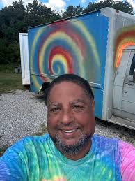 Let's hear those engine knocks. Found a truck with one might send it with  20w50 and lucas for fun. until I get an engine or rebuild kit