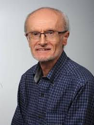 Penny Henning's Instagram, Twitter & Facebook