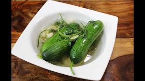 Step 2 divide the next 5 ingredients (through fresh dill) between the jars. Half Sour Pickles In Just 2 3 Days No Sugar No Vinegar Youtube