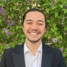 Lynn Spearman's Instagram, Twitter & Facebook