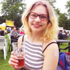 Hannah Stolp's Instagram, Twitter & Facebook