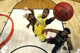 Clayton custer is the ramblers' best player and leading scorer (13.2 ppg) and was the missouri valley conference player of the year. Loyola Chicago Vs Michigan Keys To The Final Four Matchup Page 3