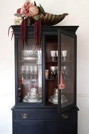 Melanie mikecz's vibrant palette and contemporary use of lines on her piece, titled barred, will playfully modernize any home. Modern Dining Room Design Ideas House Of Hipsters Home Decor Ideas You Can Do Yourself