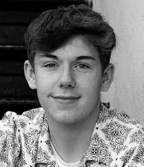 Victor Laurel's Instagram, Twitter & Facebook