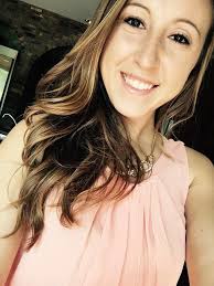 Dievča († 20) pobozkalo priateľa a odišlo domov netušiac, kto jej skríži  cestu: Desivé detaily jej posledných minút!