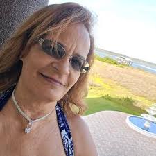 Iris Hendricks (@irisrios23)