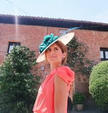 Dan un toque sofisticado e interesante a. Invitada De Boda Con Pamela A Trendy Life Bloglovin