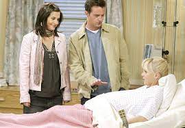 All of her friends love him. Anna Faris Of Cbs Mom Forever A Friend Of Friends Mediavillage