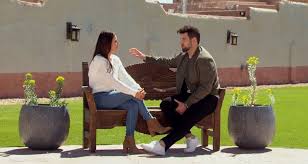 Katie thurston and blake moynes had a connection right away — she invited him to stay on the show after he appeared later in the season. Qqnjwszeug61cm