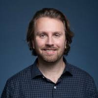 2400+ "D'avy" profiles