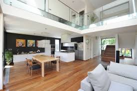 Idees Pour Decorer Une Maison Contemporaine Noire Maison Moderne Maison Contemporaine Interieur Maison