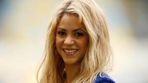 Le nouveau single de black m en featuring avec shakira fait déjà un carton, grâce notamment au clip sulfureux réalisé avec les deux chanteurs. Shakira La Biographie De Shakira Avec Gala Fr