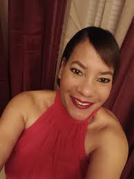 Introduction to fashion community with photo sharing