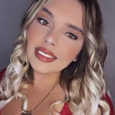 Mercedes Marie's Instagram, Twitter & Facebook