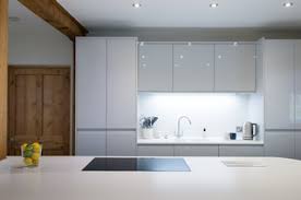 Dark grey kitchen units ukutabs shallow hal images. Stunning Open Plan Light Grey And Dusk Grey Kitchen Minimalistisch Kuche Cornwall Von Kettle Co Kitchens Houzz