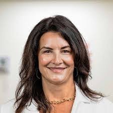 Leanne Wisniewski's Instagram, Twitter & Facebook