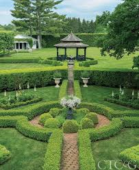 Tour A Connecticut Farm With Ethereal Beauty Cottages Gardens Formal Garden Design Cottage Garden Garden Design