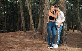 Rodrigo noya presentó a su novia al estilo titanic el actor se mostró muy feliz junto a su nueva pareja. Rodrigo Noya Participo Junto A Su Novia En Otra Noche Familiar E Hizo Una Confesion Quality 90 5