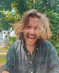 Introducing Daniel Ryu !!! Daniel (or Donggeol) is a biology major from  Syracuse, NY 🧪 He is the business administrator