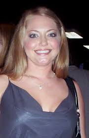 Amy Crews's Instagram, Twitter & Facebook