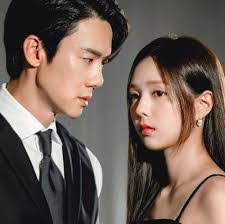 Danielle Constantine's Instagram, Twitter & Facebook