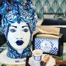 Eva's hometown is home to a world class pastry chef. It's fun having  Salvatore in our backyard... until he challenges Eva to make the MOST  DIFFICULT Italian pastry: sfogliatella. Come along for