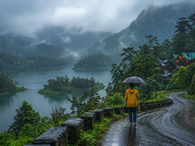 The rains are winning: India's monsoon travel boom sends hotel bookings up 10-fold - The Economic Times