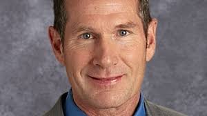 Ex-Viking John Randle at benefit for family of man who died playing  baseball