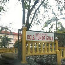 Ktdi yang dahulunya terkenal dengan jolokan third yang bermaksud 'ketiga' kolej tun dr. Kolej Tun Dr Ismail Ktdi College Residence Hall In Upm Serdang