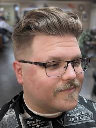 Any barbers available rn