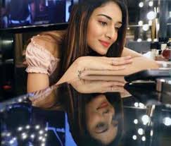 Contents 1 erica fernandes bio 3 erica fernandes height, weight and physical details that's all about erica fernandes's height, age, weight and biography. Erica Fernandes Biography Wiki Age Height Family Career Stark Times