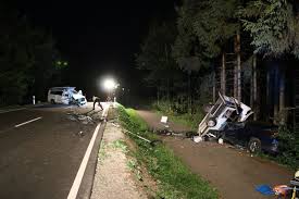 Auf der autobahn 13 bei schönwald (brandenburg) hat sich heute, am freitag, 30.07.2. Empfingen 22 Jahrige Stirbt Bei Unfall Auf B 463 Horb Umgebung Schwarzwalder Bote