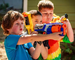 Te proponemos algunos juegos para disfrutar de una tarde en casa sin que nadie se aburra, sobre todo los pequeños. Nerf Ninos 4 Anos Buy Clothes Shoes Online