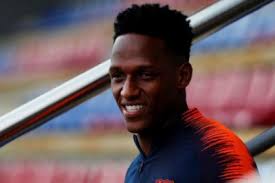 In december 2014, tiziri married lucas. Everton Officials Fly To Barcelona To Seal Lucas Digne Yerry Mina Transfers Mykhel