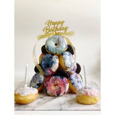 Apalagi diberikan topping taburan gula halus, madu, meses, dan sebagainya. Donat Tart
