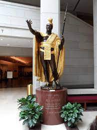 Kamehameha the great was the hawaiian conqueror and king who united the hawaiian islands and founded the kamehameha dynasty. 5 Fascinating Facts About The King Kamehameha Statue Hawaii Magazine