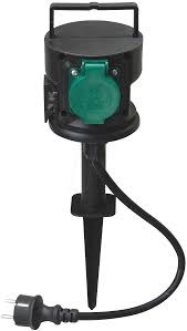 Der anschluss erfolgt über eine in der stromsäule versenkbare anschlussmuffe. Ts 46 31212 2 Fach Gartensteckdose Mit Erdspiess Bei Reichelt Elektronik