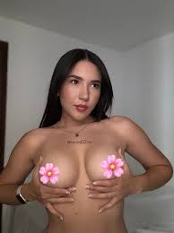 Laura Amaya on X: Tengo muchas cosas que mostrarte por eso tenemos el 50%  de descuento Entra que te encantará 😈🤤 t.co528ogQaBvY  t.coFubSzE0oyb  X