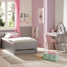 Les couleurs pour une chambre d'adulte jouent un rôle primordial dans ce style de décor. Deco Chambre Romantique Nos Coups De Coeur Inspirants Blog But