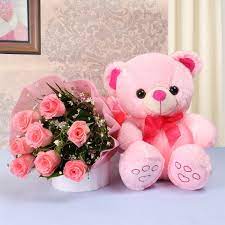 Get perfect birthday gift for your girlfriend from ferns n petals, great collection of birthday gifts that would surely bring smile on her face. 5 Birthday Gifts Your Girlfriend Will Love For Sure Blog Myflowertree