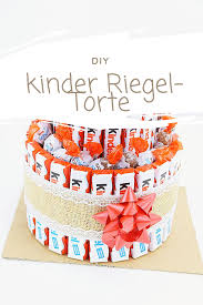 Kinder Riegel Torte Selber Machen Diy Geschenkidee Kinder Riegel Geschenkideen Torten Selber Machen