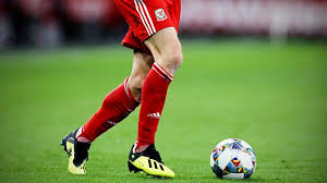 The premier league takes centre stage in england this weekend and spurs can move into second bbc2 and eurosport 2 share coverage from alexandra palace, london. Bbc Radio 5 Live 5 Live Sport International Football 2018 19 Republic Of Ireland V Wales