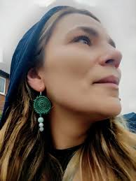 I'm in love with these new earrings and necklaces! Should be