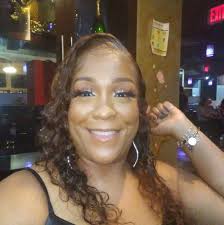 Tierra Willis v: ľudia