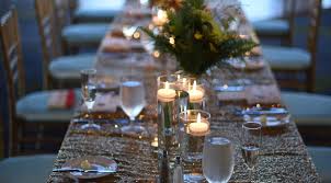 This works really well if you are planning to have wedding party members sit with their dates at the head table, as you can fit up to 26 attendants. 5 Key Things To Know When Creating A Floor Plan For Your Wedding Reception Howerton Wooten Events