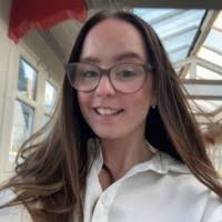 20+ "Emily Binns" profiles